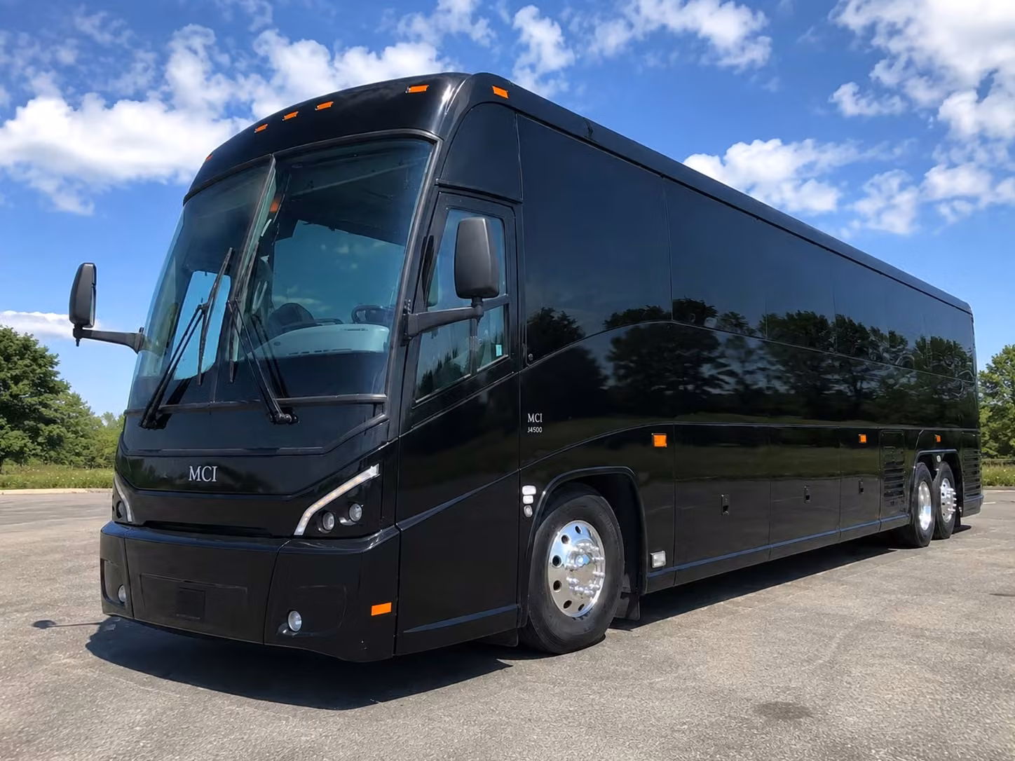 get a scottsdale airport transfer bus for groups flying into phoenix sky harbor