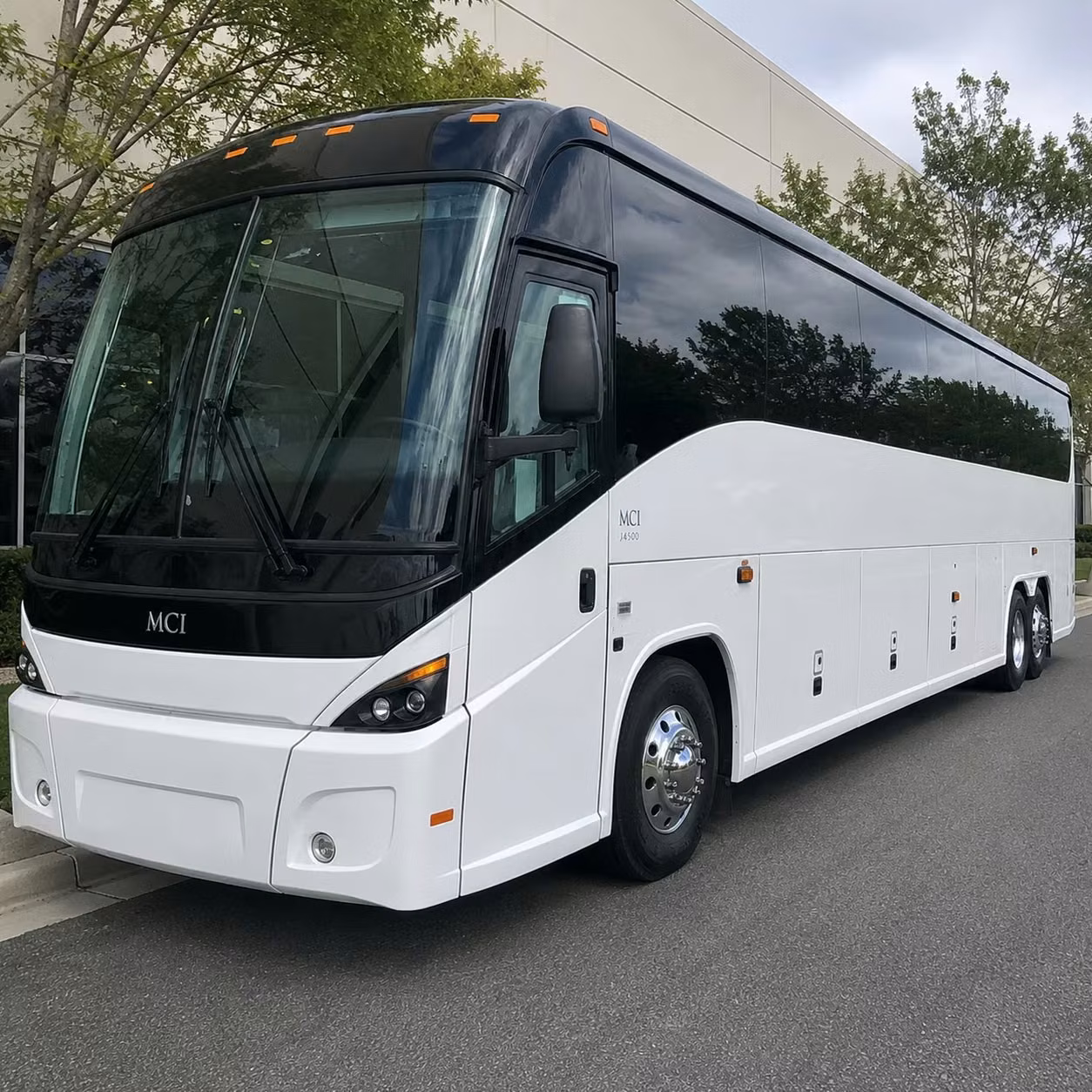 mesa gateway airport transfers and multi terminal coordination in scottsdale